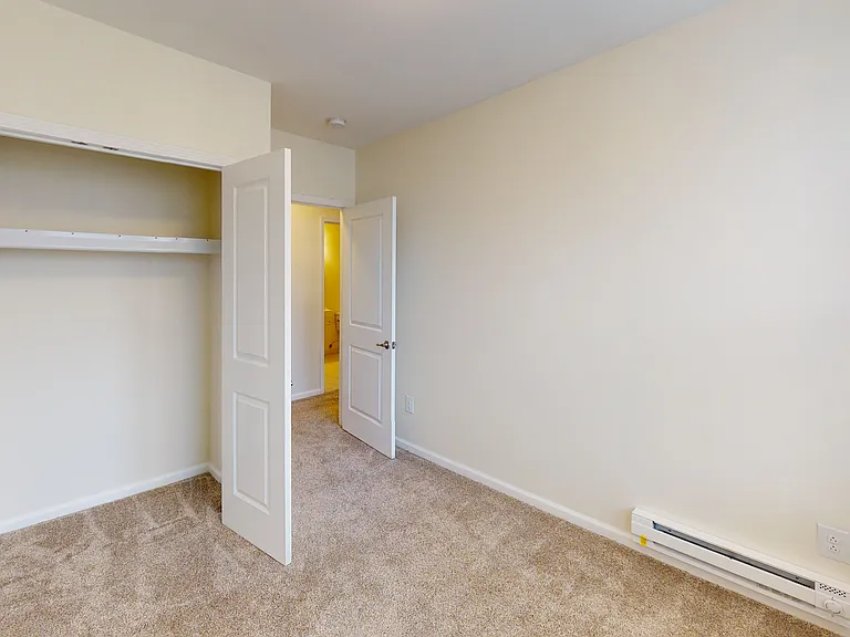 The Ashley Apartments — Photo 32