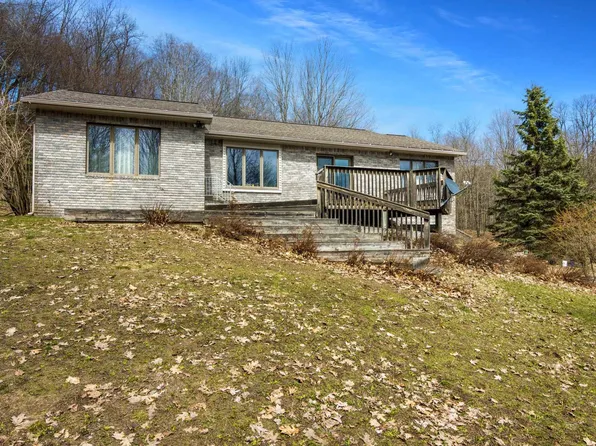 2258 Harris Rd, Beulah, MI 49617