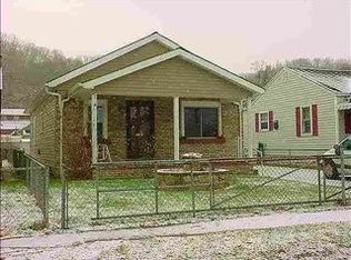 2965 Chase St, Huntington, WV 25704