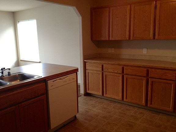 5th image of 19514 12th Avenue Ct E