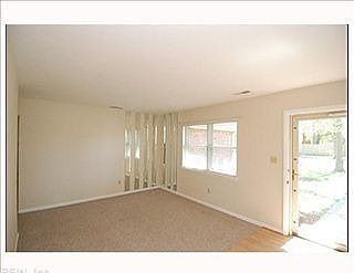 1st image of 3316 Edinburgh Dr