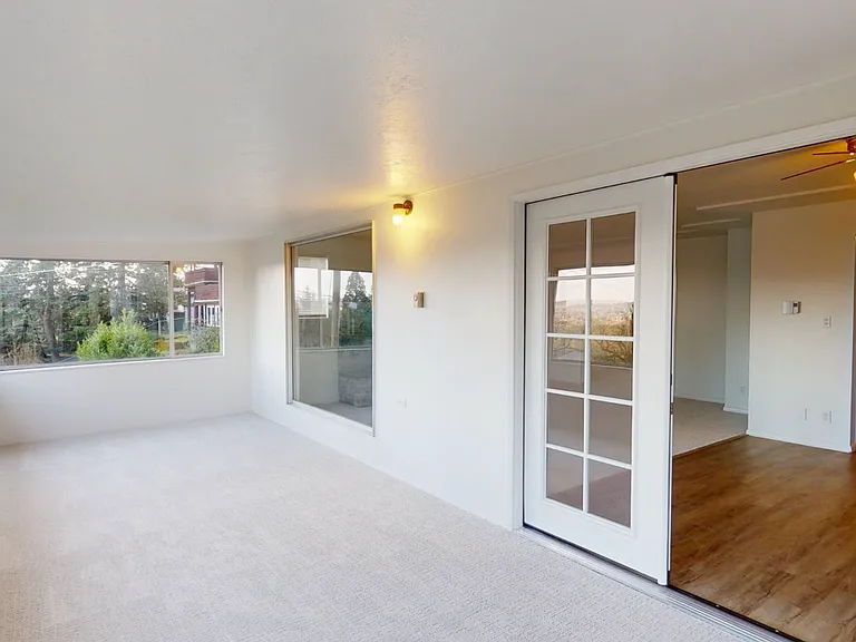 2145 Webb St — Photo 15