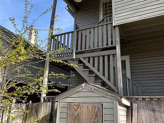2nd image of 545 W 62nd St #2