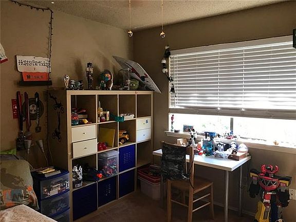 4th image of 16502 Lone Wolf Dr
