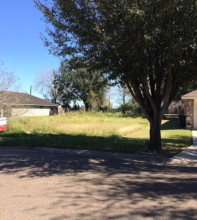1st image of 808 Pearl Dr