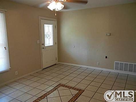 5th image of 3911 Carnation Ave