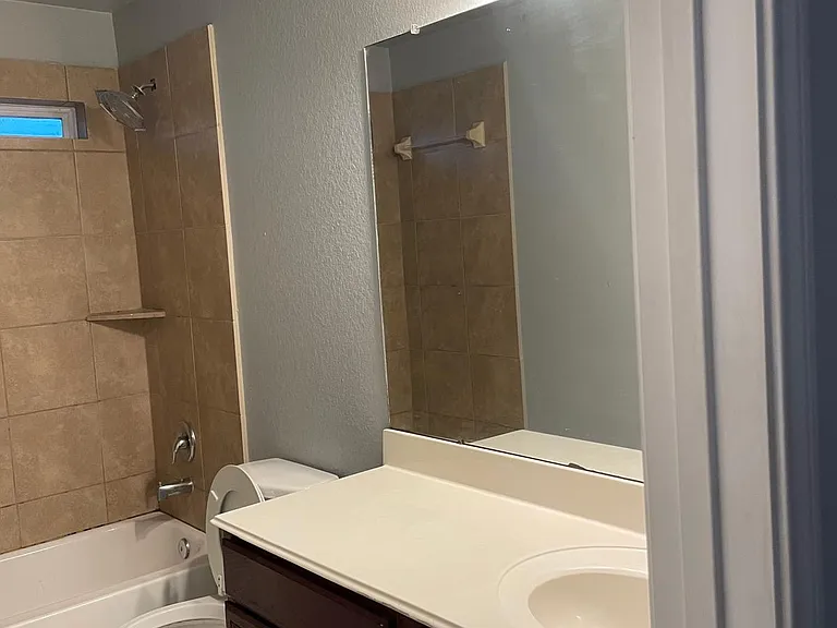 8127 Redbud Point Ln — Photo 9