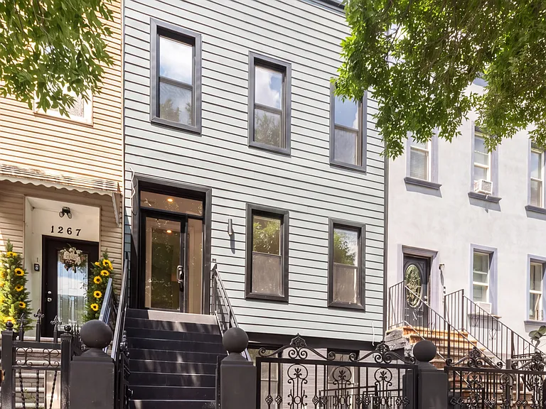 1277 Madison St #1 — Photo 8