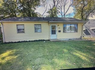 11 7th Dr, Decatur, IL 62521