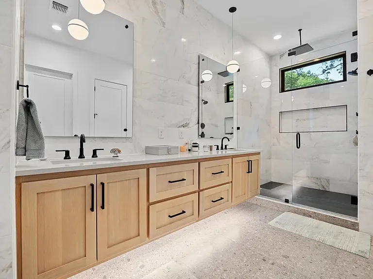 1204 Brentwood St — Photo 24