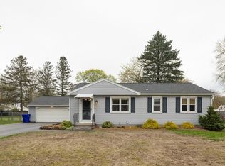 12 Lonran Dr, Rochester, NY 14624
