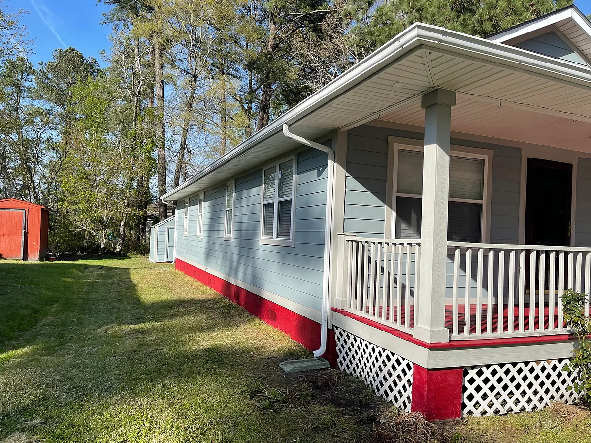 Building Photo - 113 Oakdale Dr