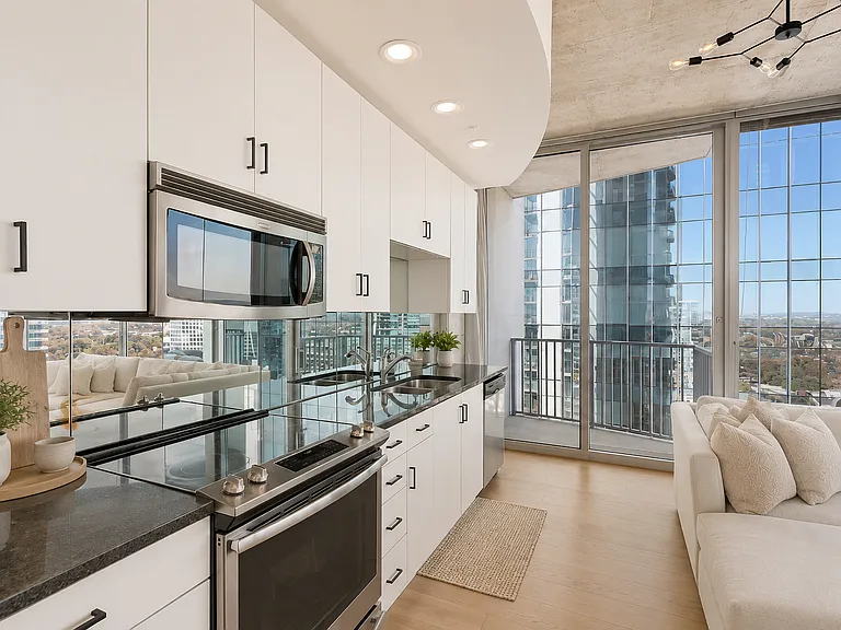 360 Nueces St #2102 — Photo 7