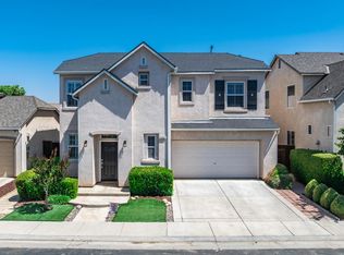 633 W Edinburgh Ln, Clovis, CA