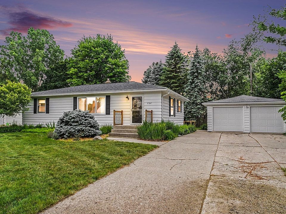 1st image of 2162 Finsbury Ln NW