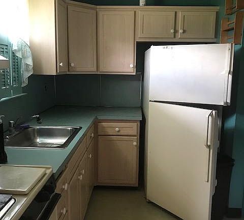 5th image of 3210 Carillon Dr
