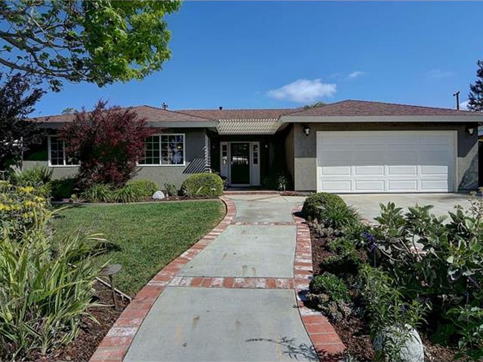 1st image of 980 Grove Pl