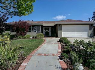 980 Grove Pl, Costa Mesa, CA 92627