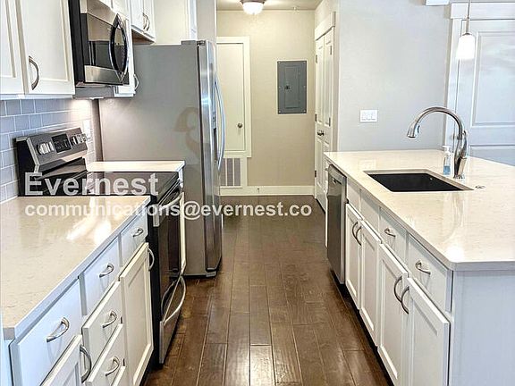 3rd image of 2750 Illinois Dr APT 101