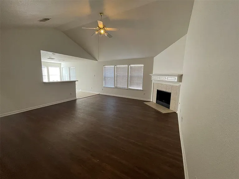 3314 Falcon Trail Dr — Photo 5