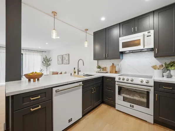 6780 Friars Rd Unit 367, San Diego, CA 92108