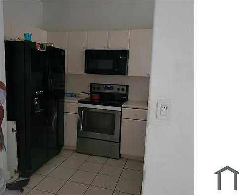 3 bed, 1086 sqft, $2,250 — Photo 2