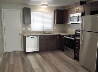 11025 16th Ave SW APT 102, Seattle, WA 98146