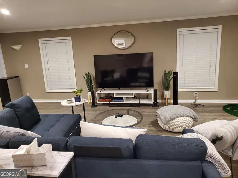 2473 Woodacres Rd NE — Photo 6