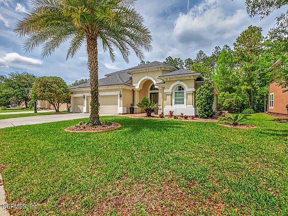5th image of 108 CHATSWORTH Drive
