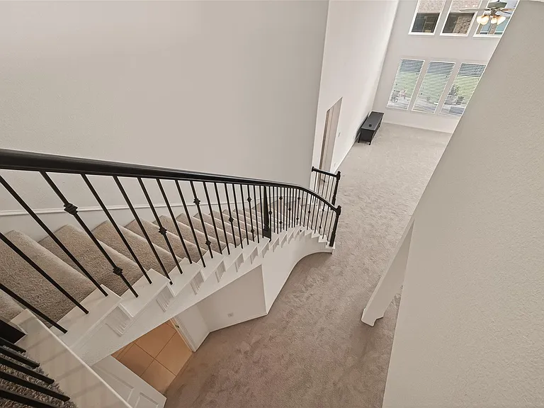 1006 Grey Dusk Ct — Photo 9