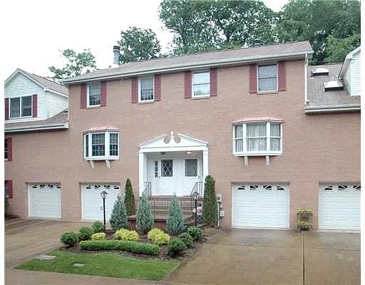 702 Forest Ridge Dr photo 1