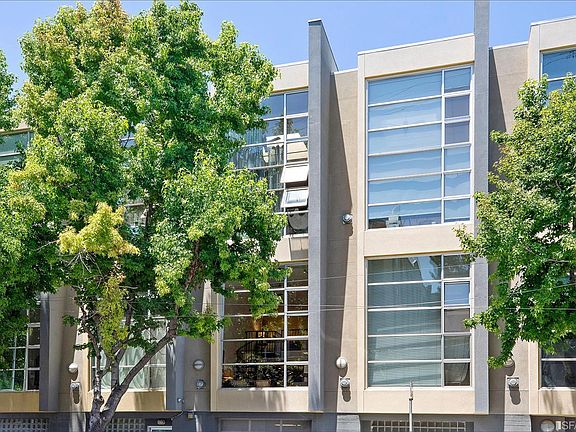 2nd image of 699 Pennsylvania Ave APT 3