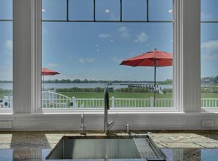 646 Little Silver Point Rd, Little Silver, NJ 07739