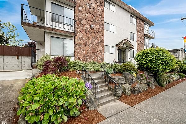 1st image of 7002 24th Ave NW APT 305