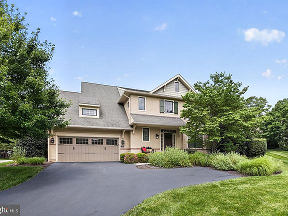 2nd image of 129 Traymore Ln