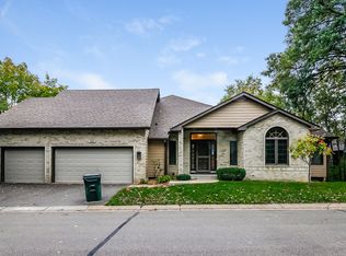 13318 Huntington Dr, Apple Valley, MN 55124