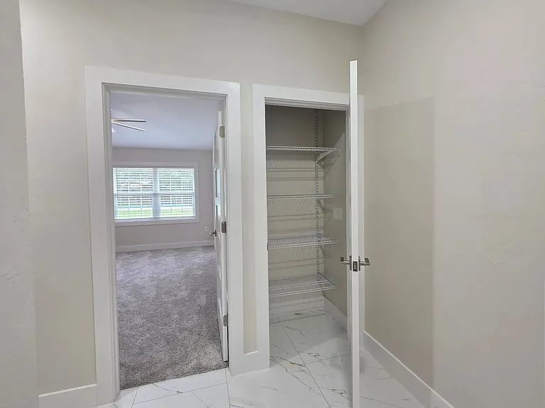 9405 SW 21st Ave — Photo 28
