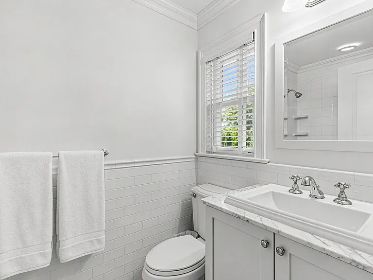 155 Elm St — Photo 20