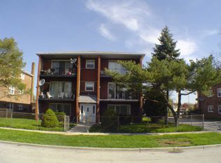 8020 W 84th St APT 2E, Justice, IL 60458