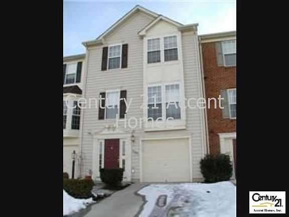2nd image of 8089 Horseshoe Cottage Cir