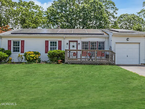 101 Alissa Drive, Toms River, NJ 08753