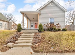 227 W South St, Greenfield, IN 46140