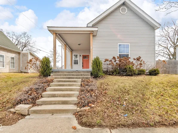 227 W South St, Greenfield, IN 46140