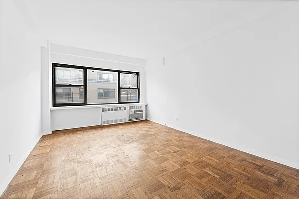 Sold by Compass | media 19