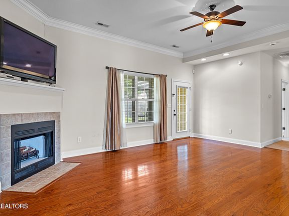 2nd image of 8002 Stone Hollow Dr