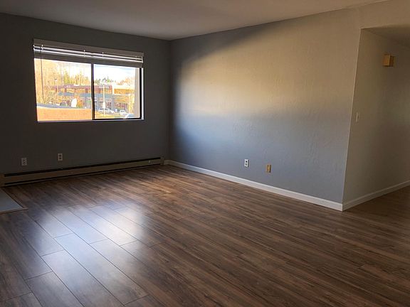3rd image of 100 147th Ave SE