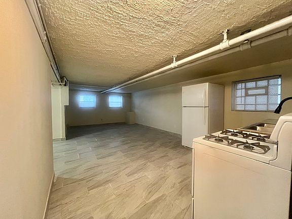 Kitchen - Living Room Combo