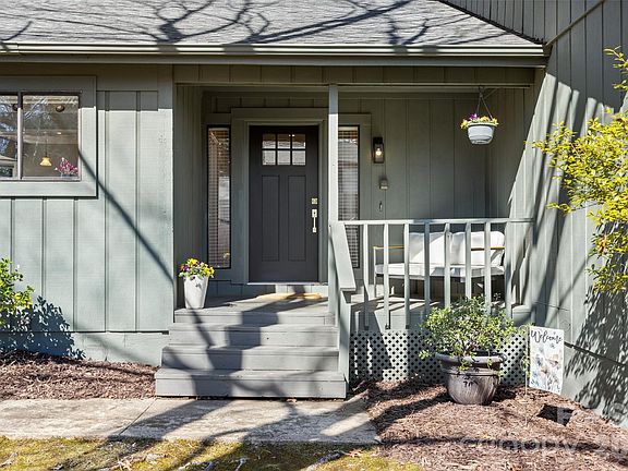 4th image of 9055 Windjammer Dr