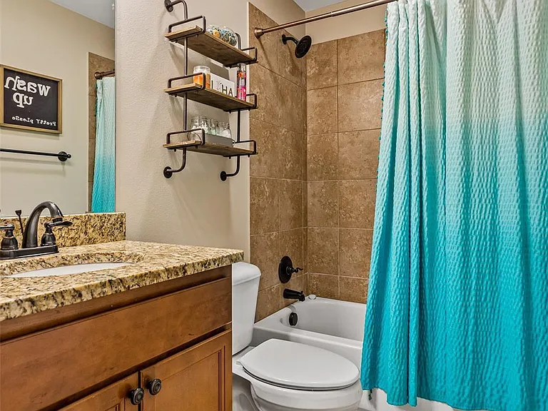 2396 Tallgrass Cir — Photo 16