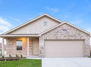8401 Hollow Bend St, Fort Worth, TX 76123